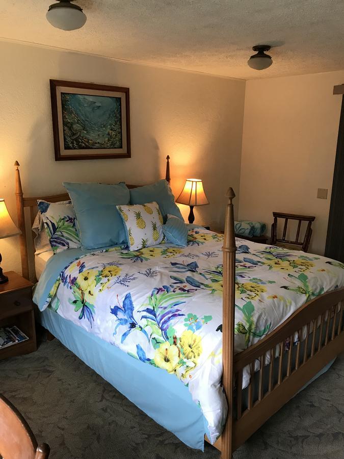 Hale Maluhia Country Inn Kailua-Kona Exterior photo